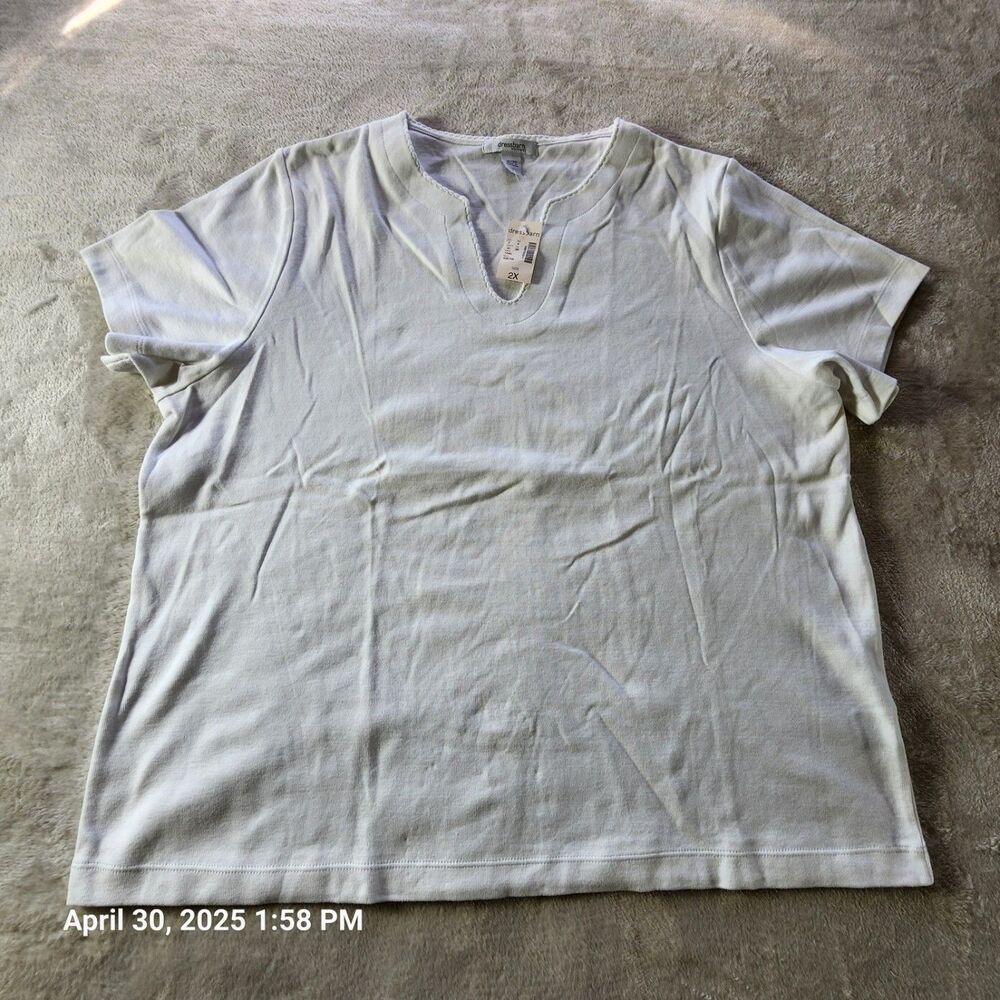 Dress Barn Woman Size 18/20 Short Sleeve White Top 100% Cotton Stitched V Neck